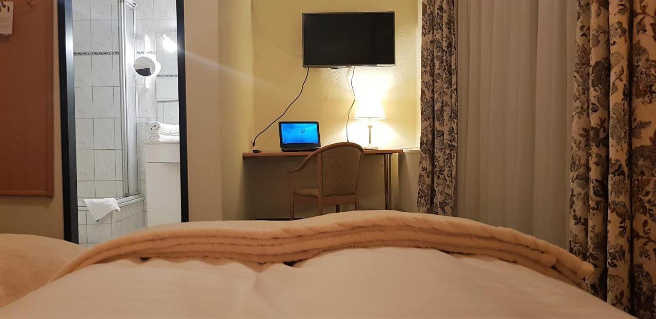 Hotel Altberesinchen Франкфурт на Одер Екстериор снимка
